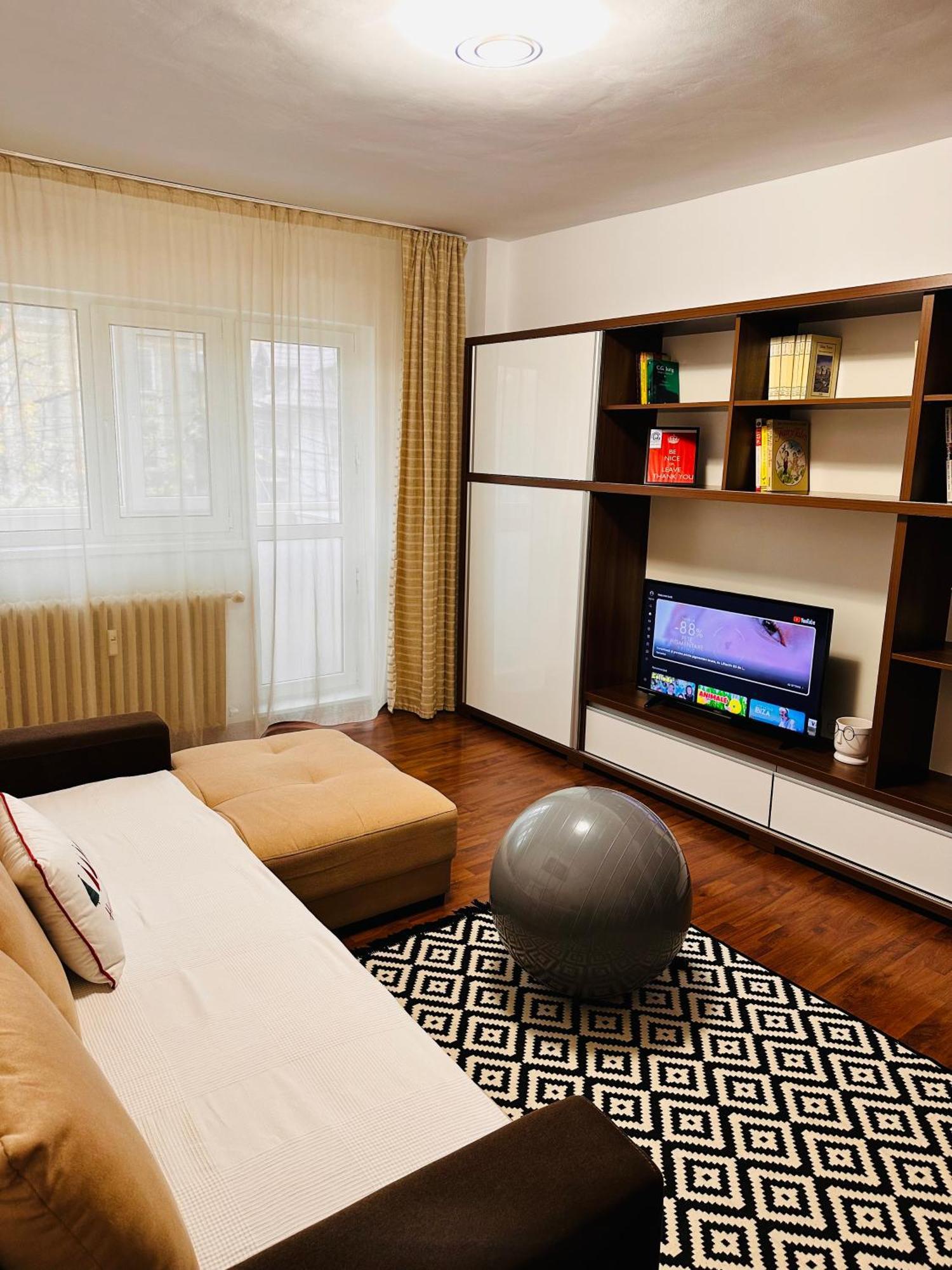 Euro Apartment Boekarest Buitenkant foto