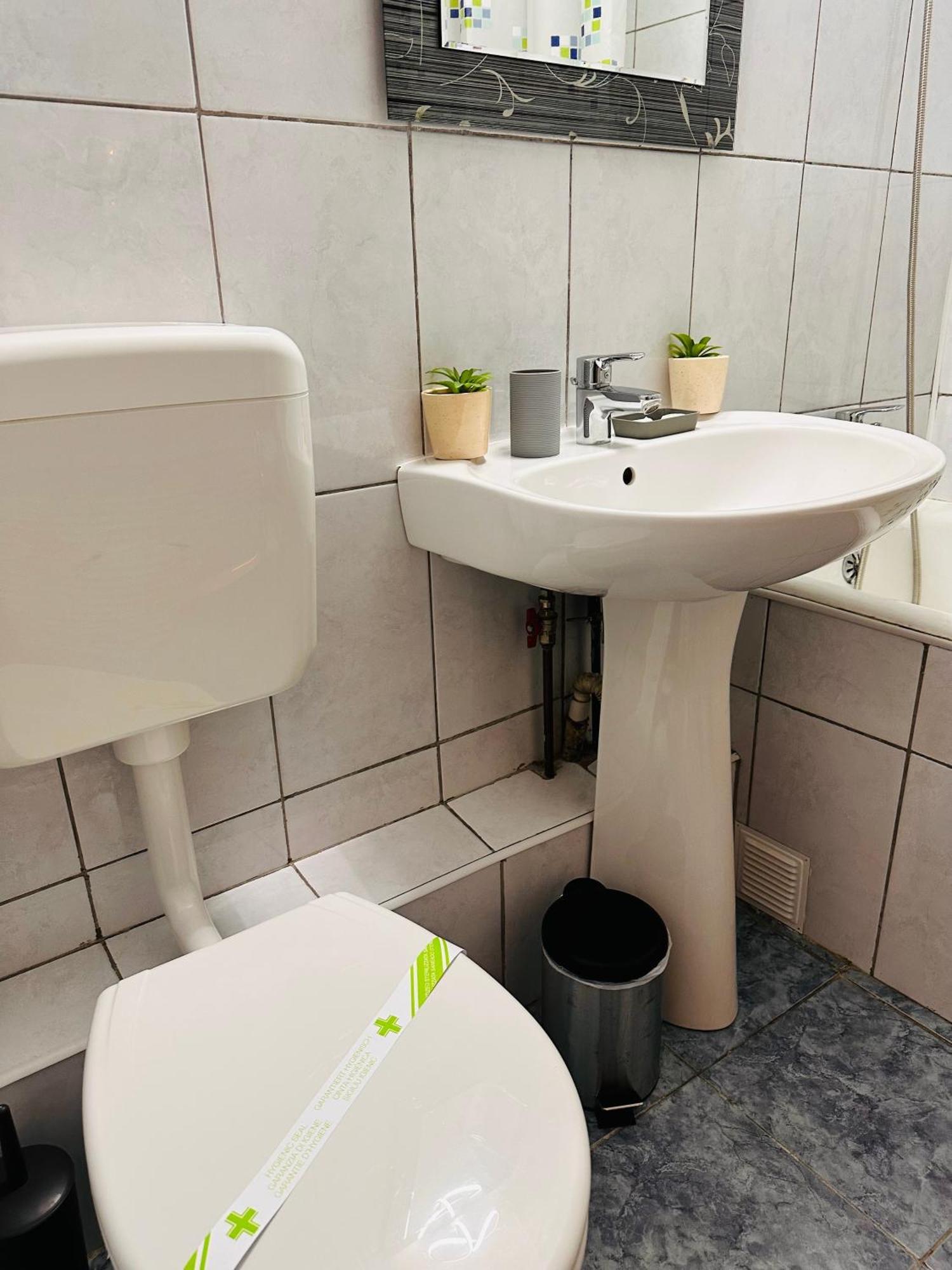 Euro Apartment Boekarest Buitenkant foto