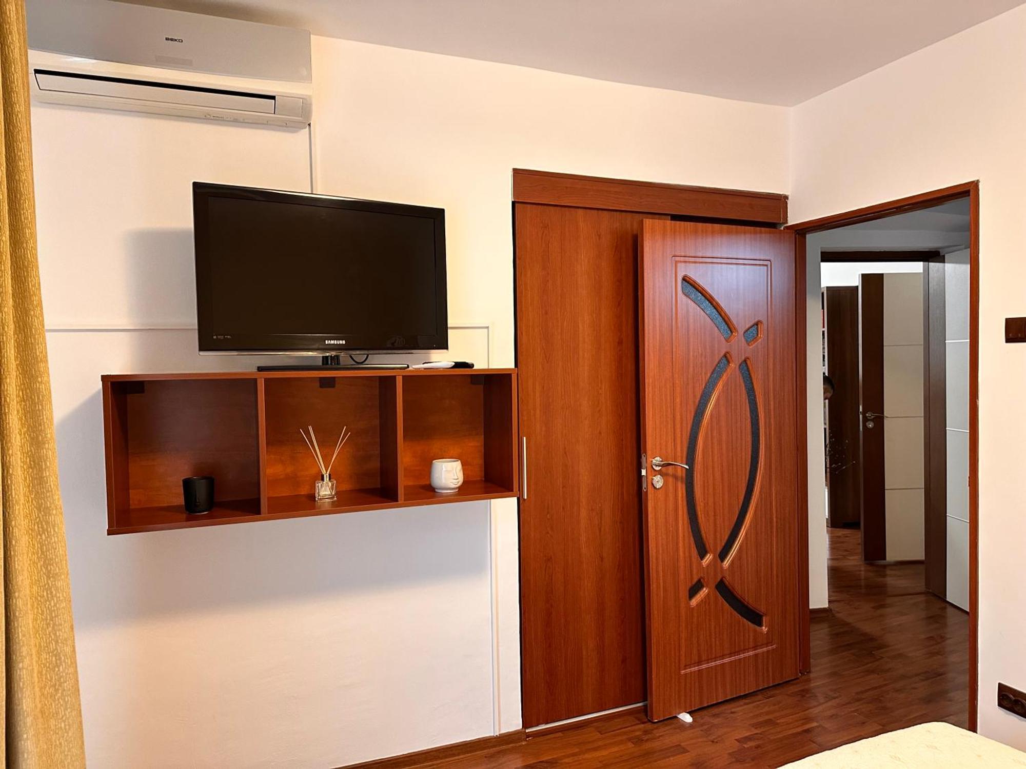 Euro Apartment Boekarest Buitenkant foto